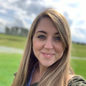 Meet your Posher, Aprille